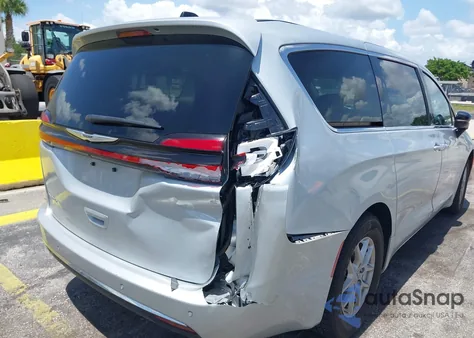 2024 Chrysler Pacifica Touring L из США, поврежденный, VIN 2C4RC1BG4RR125729